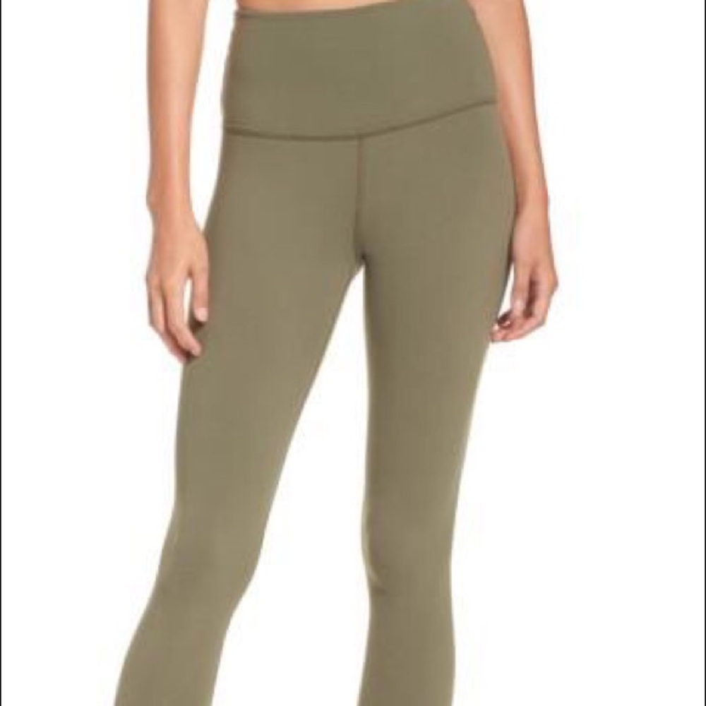 Beyond yoga take me higher leggings olive green